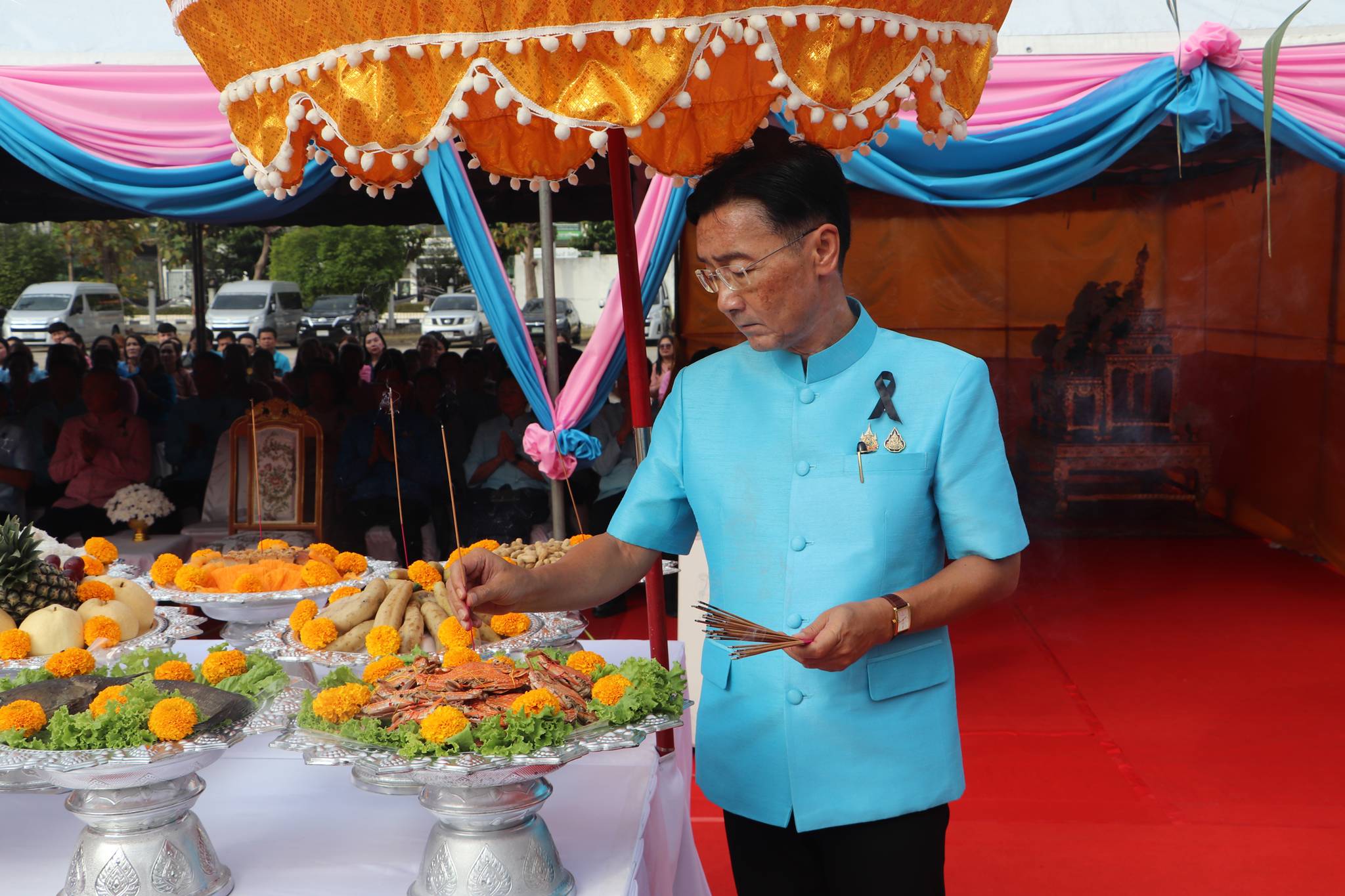 title - ส.ป.ก.ยโสธร ร่วมพิธีทำบุญตักบาตร พิธีบวงสรวงพระบรมราชานุสาวรีย์รัชกาลที่ 5 พิธีวางขันหมากเบ็งและพิธีบวงสรวงพระสุนทรราชวงศา (สิงห์) เพื่อความเป็นสิริมงคลเนื่องในโอกาสวันสถาปนาจังหวัดยโสธร และการจัดงานกาชาด ประจำปี พ.ศ.2569